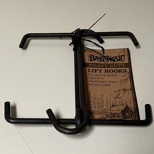 Bayou Classic 0822 2 Steel Lift Hooks For Lifting Heavy Jambalaya Pots