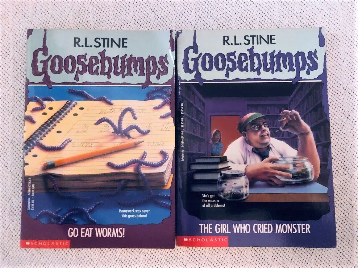 set of 2 Goosebumps books