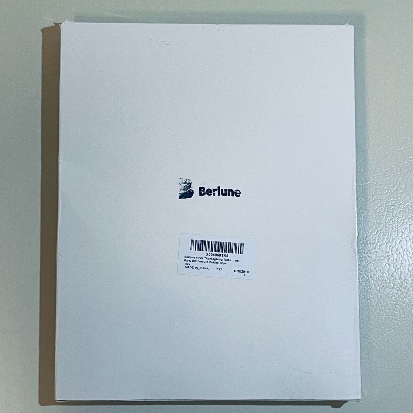 4 Pcs Kids Thanksgiving Turkey Aprons  21x17"  Festive Kitchen Fun