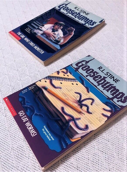 set of 2 Goosebumps books