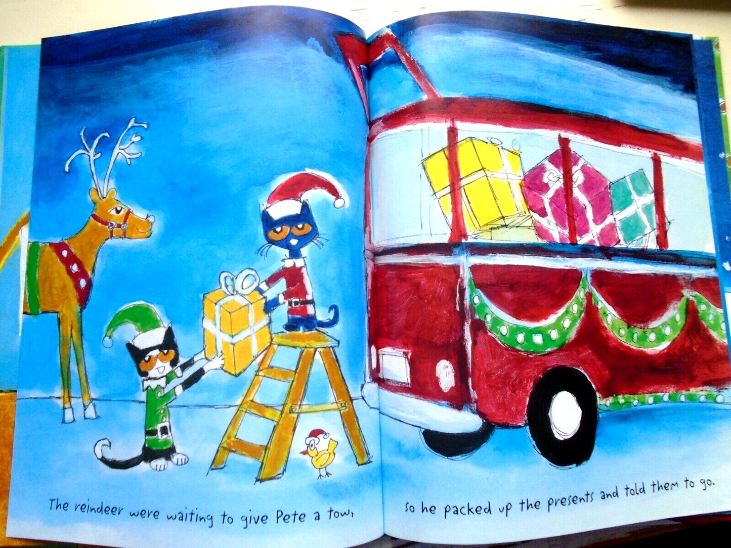 Pete the Cat Saves Christmas: Includes Sticker Sheet! - Holiday Book for Kids