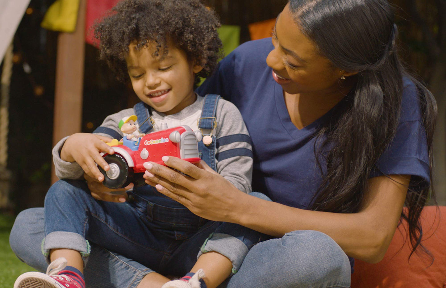 Cocomelon Official Musical Tractor w/Sounds & 3-inch JJ Figurine, Macdonald Song