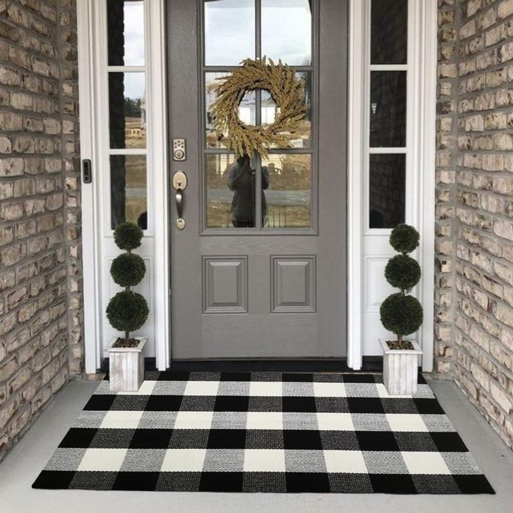 Buffalo Plaid Outdoor Rug, 27.5''x43'' Black & White Check Indoor/Outdoor Rugs