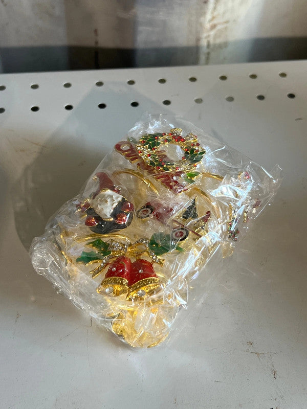 12 Pack Gold Christmas Napkin Rings, Assorted Designs