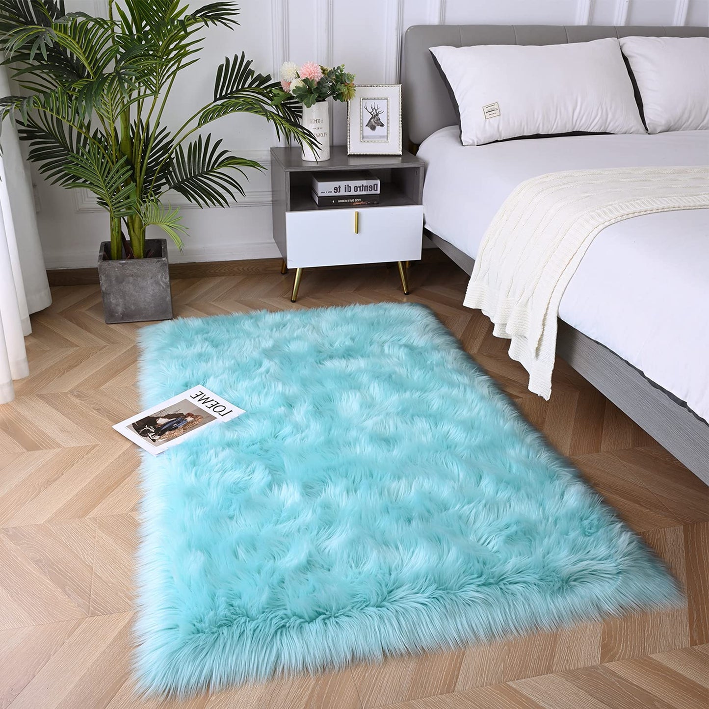 Ultra Soft Rug Faux Sheepskin Fur Area Rug, Fluffy Shag Rug 3x5 Feet - Teal Blue
