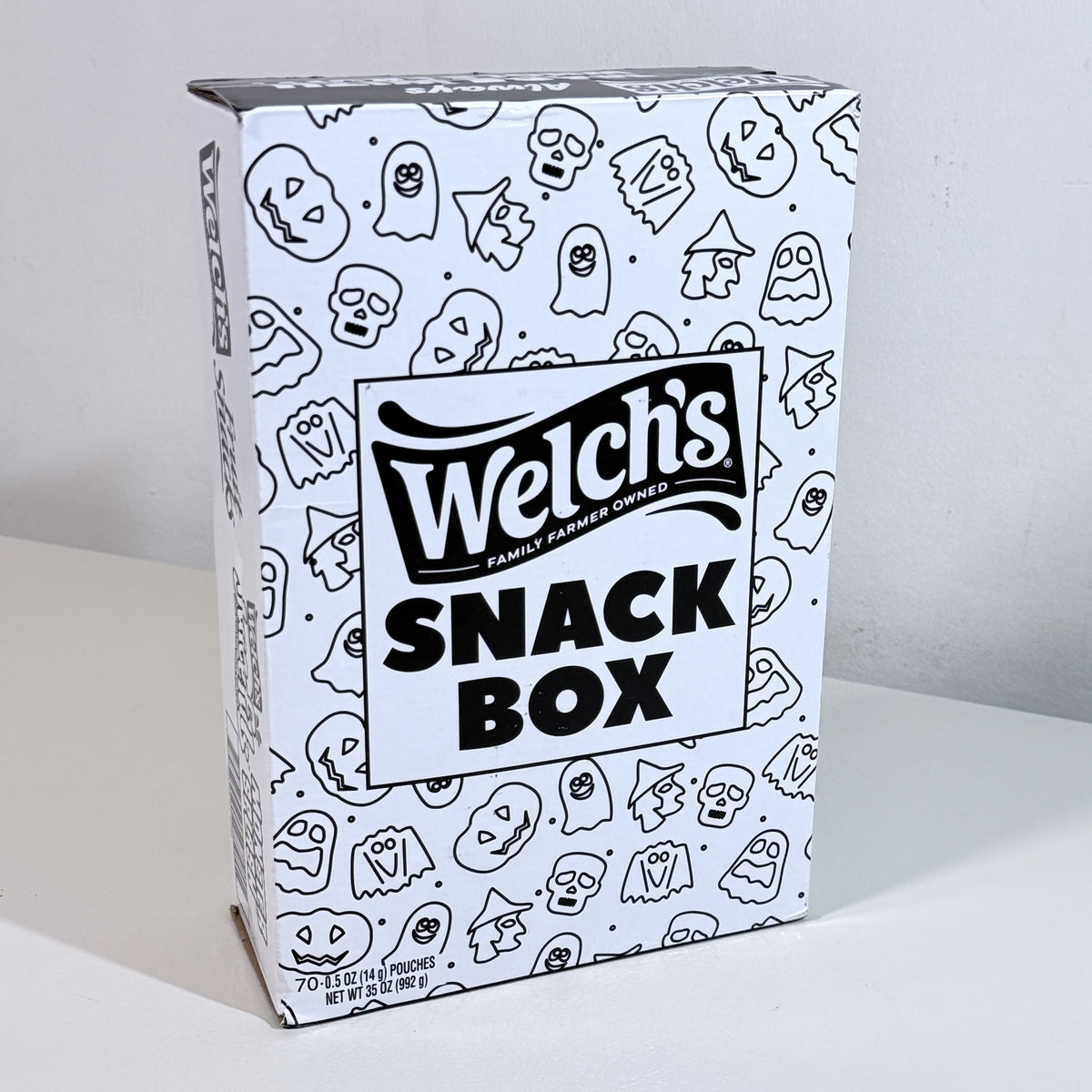 Welch's Halloween Snack Box, 70 Fruit Snack Pouches, 35 oz, BB 04/2027 - view 1 of 4