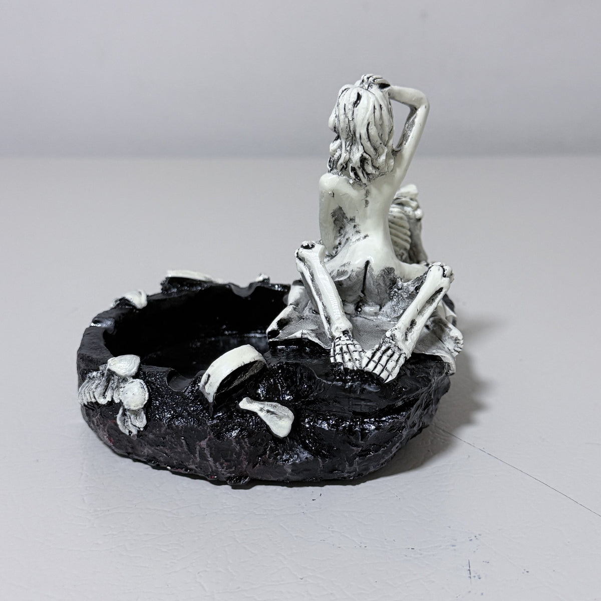 Skeleton Couple Resin Figurine Dish, Gothic Skull Halloween Decor - view 4 of 13