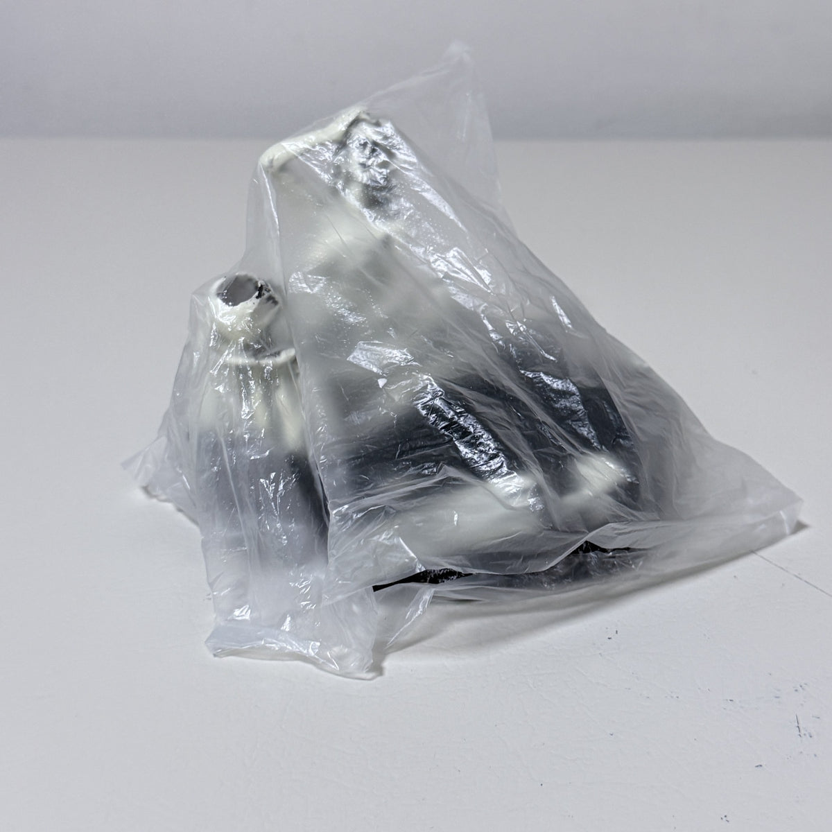 Skeleton Couple Resin Figurine Dish, Gothic Skull Halloween Decor - view 9 of 13