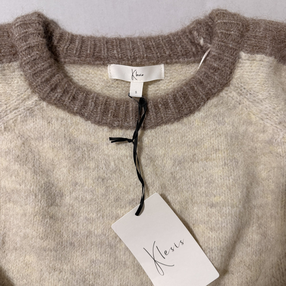 Klesis Contrast Sweater and Shorts Set, Cream and Taupe, Women's S - view 2 of 9