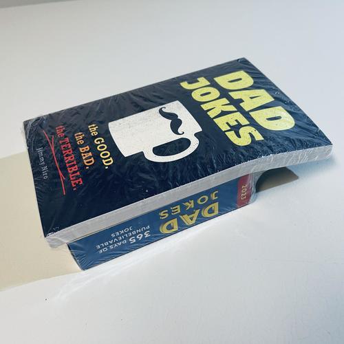 Dad Jokes 2023 Boxed Calendar and Book Gift Set: 950+ Punderful Jokes