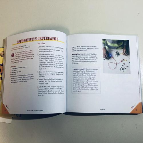 Awesome Science Experiments for Kids: 100+ Projects + 2 BONUS BOOKS BUNDLE