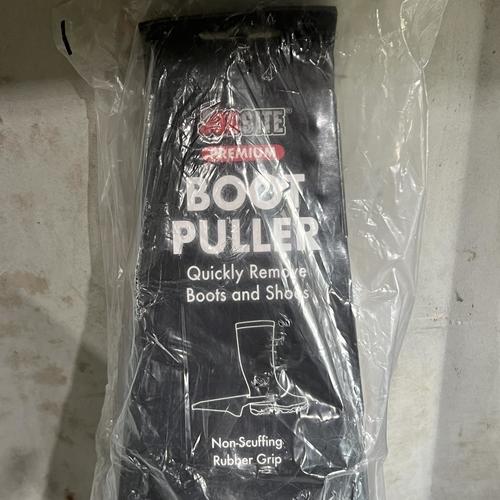 JobSite Premium Boot Puller - Rubber Grip Inlay - Shoe & Boot Remover (1 Unit)