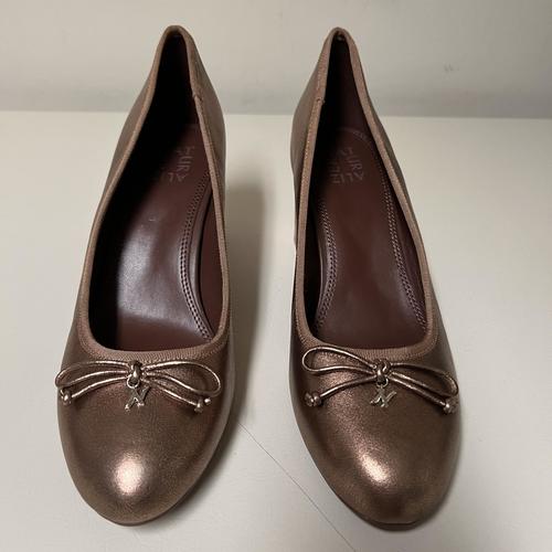 Naturalizer Women's Sienna Pump, Soft Bronze Leather