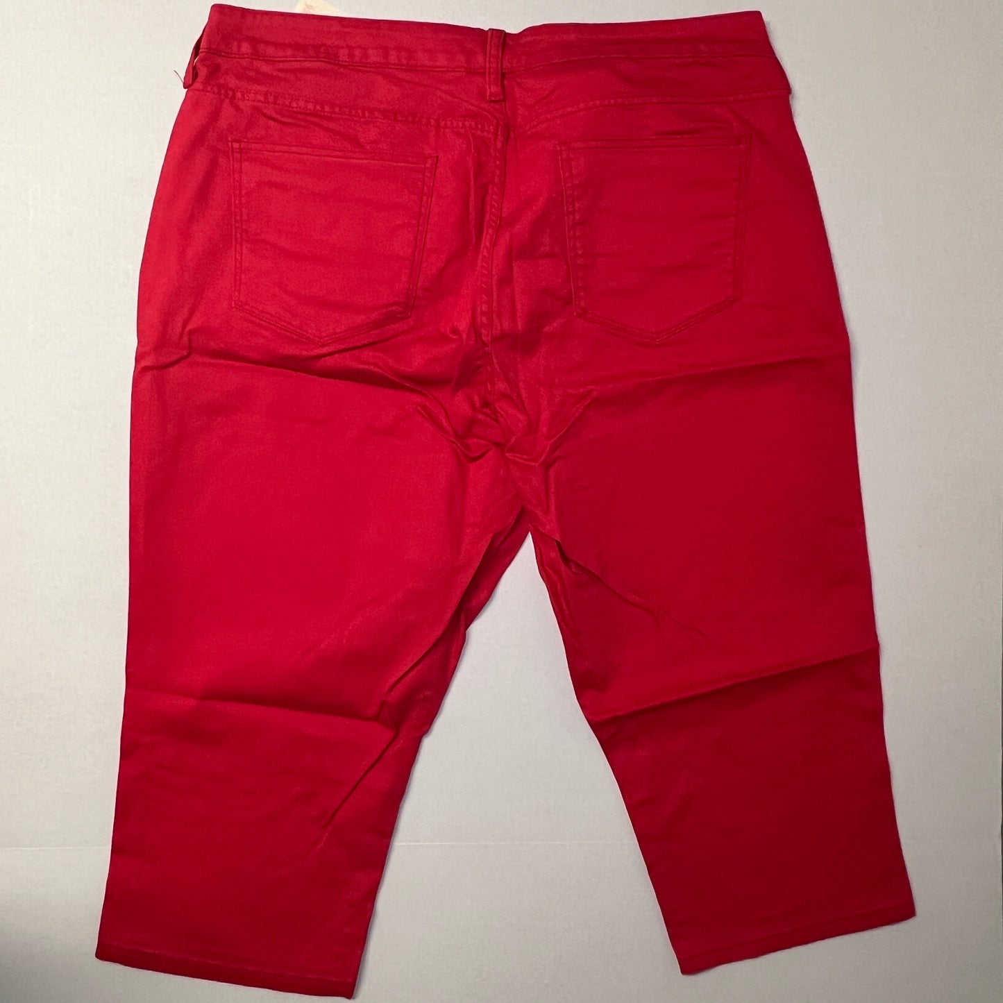 St Johns Bay Capris Women's Mid-Rise Secretly Slender