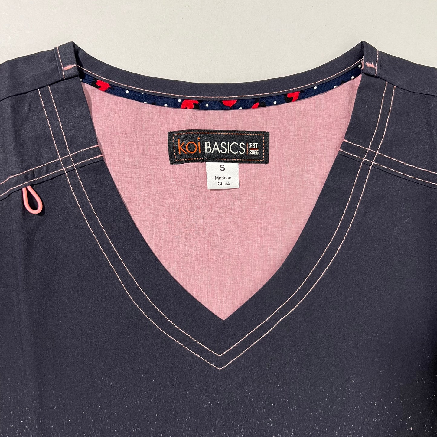 Koi Basics Women's Cali Scrub Top Charcoal Heather Soft Pink Ombre