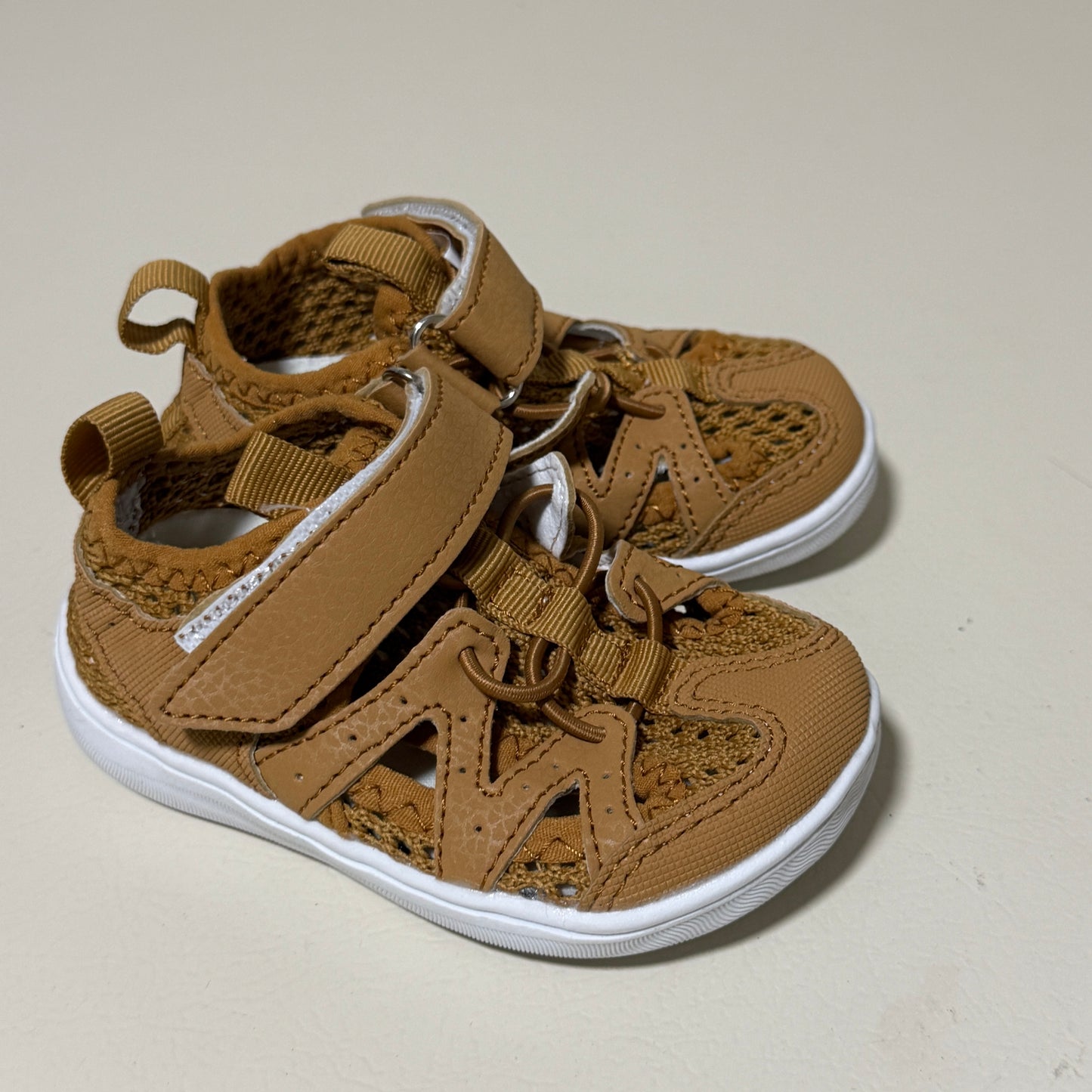 Baby/Toddler Water Sandals – Tan/Brown Mesh – Velcro Closure – Size 138 (No Brand)