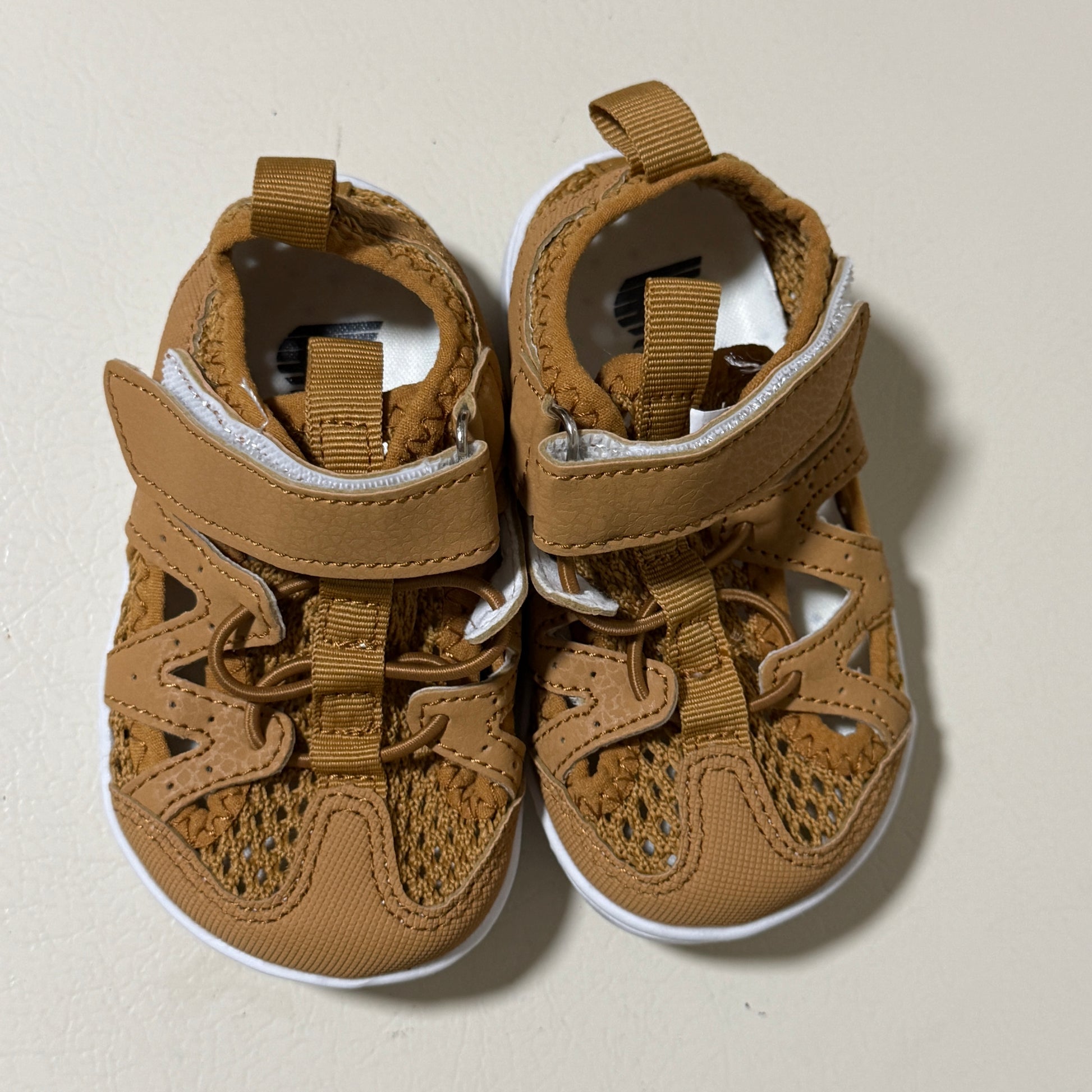 Baby/Toddler Water Sandals – Tan/Brown Mesh – Velcro Closure – Size 138 (No Brand)