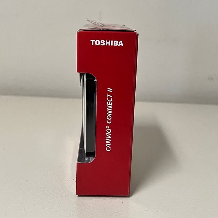 Toshiba Canvio Connect II 3TB retail box, narrow side panel