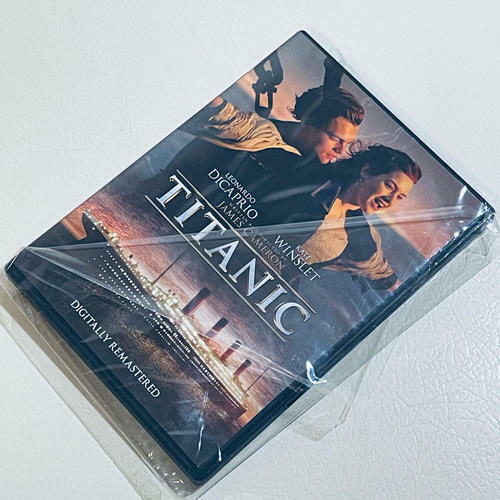 Titanic (digitally remastered)